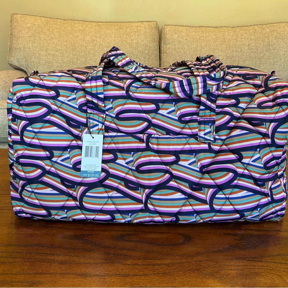 NWT Vera Bradley Large Traveler Bag
Pattern: Retro Ribbons